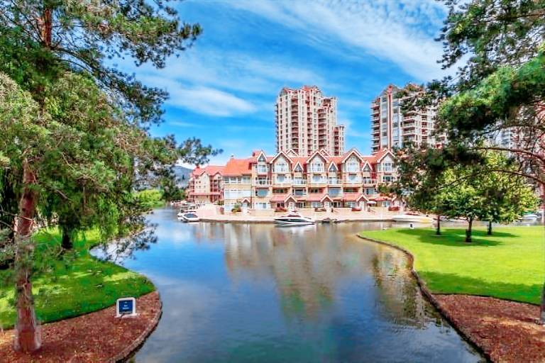 Condo  Kelowna