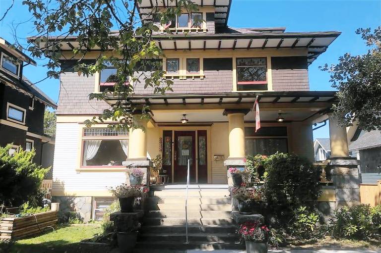 Bed & Breakfast  Vancouver