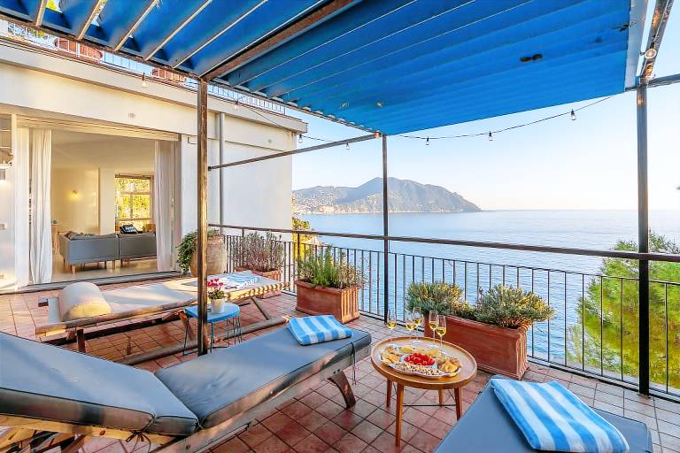 Villa with barbeque, terrace & private pool | Sea view — photo 3