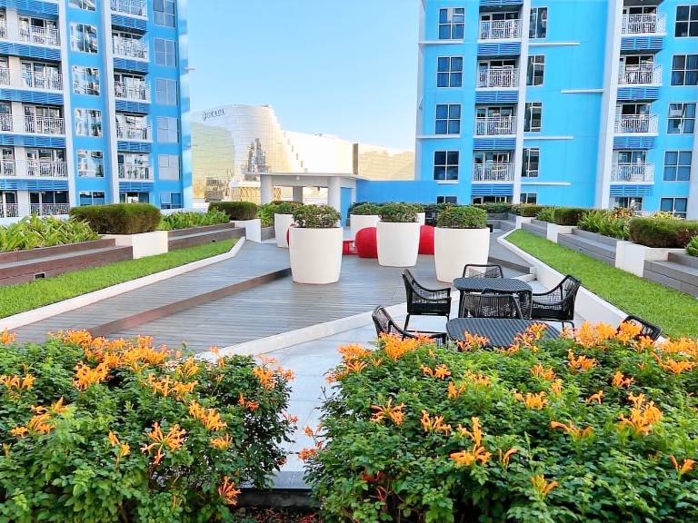 Vacation home with pool, hot tub & garden | Water view | Good for workation — photo 5