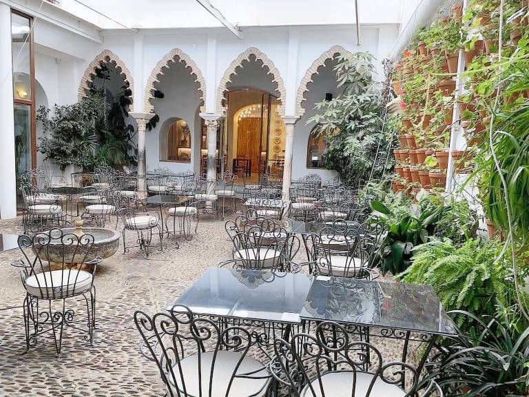 Hotel González — photo 4