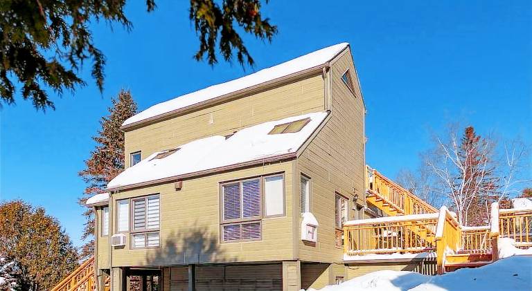 Condo Resort - Gondola 4 min walk -Terrace — photo 4