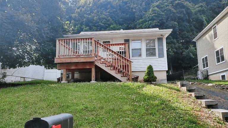House  Middletown