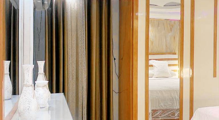 Rental apartment with jacuzzi — photo 2