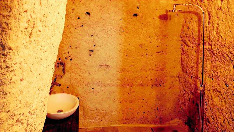 Couples Cave Rental in Basilicata Region of Southern Italy — photo 4