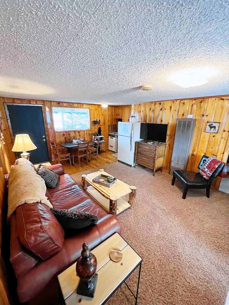 Lodge Red River