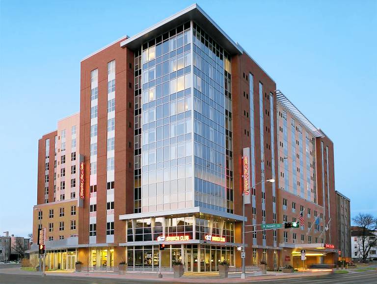 Hampton Inn & Suites Madison/Downtown in Madison, MI