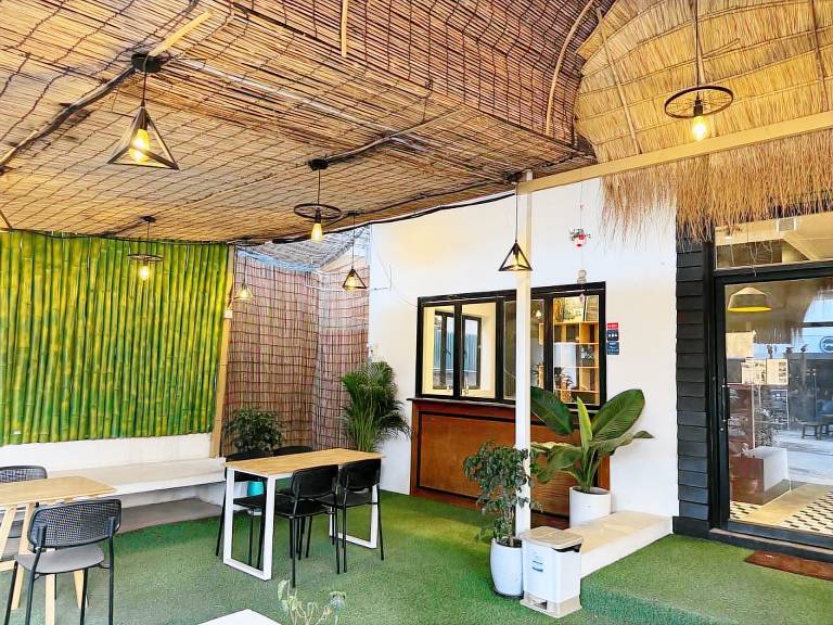 The Hive Hotel — photo 2