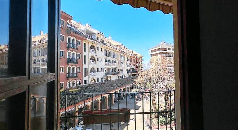 Big holiday apartment with private pool & patio | Beach nearby | Pets are welcome — photo 4