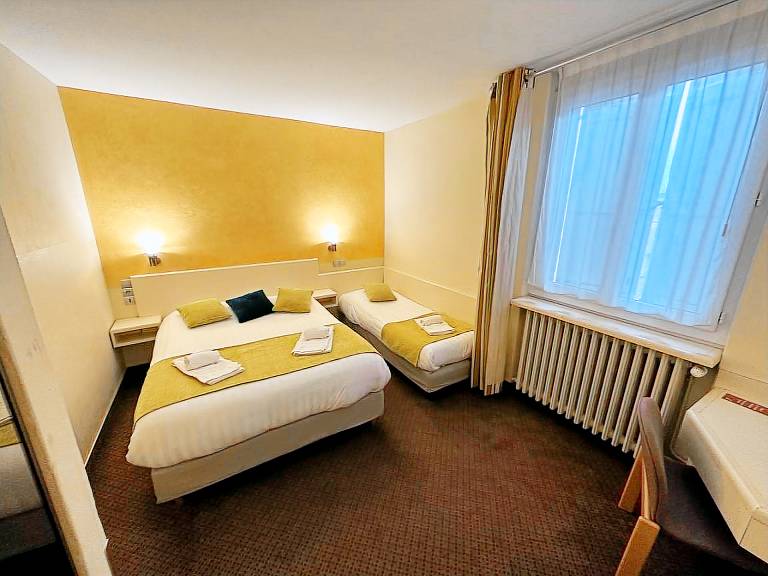 Logis Hotels - Hotel et Restaurant Le Lion d'Or — photo 2