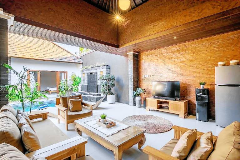 Villa Lapiz Lazuli 9 Seminyak Kuta 3BR with Pool — photo 3