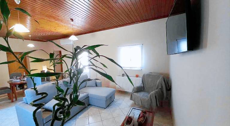 Villa with pool | Next to the beach | Pet-friendly — photo 4