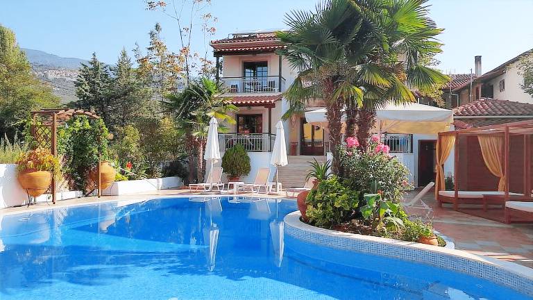 Aparthotel Kala Nera