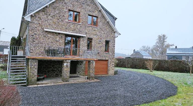 Charming villa with jacuzzi | Pets allowed in Dinant