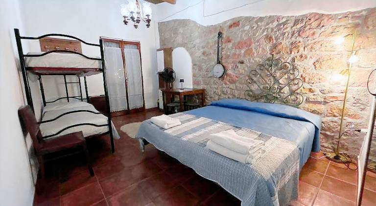 Rental apartment with garden — photo 4