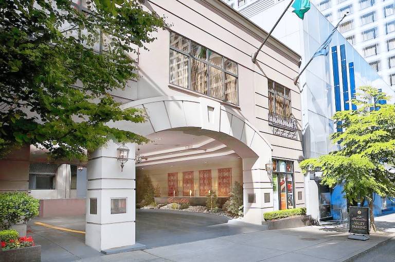 The Paramount Hotel
