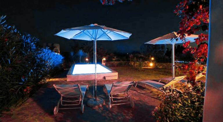 House with pool — photo 2