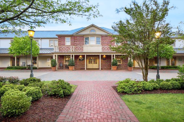 Williamsburg Lodge, Autograph Collection in Williams, VA