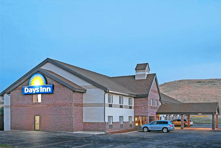 Days Inn by Wyndham Sturgis — photo 2