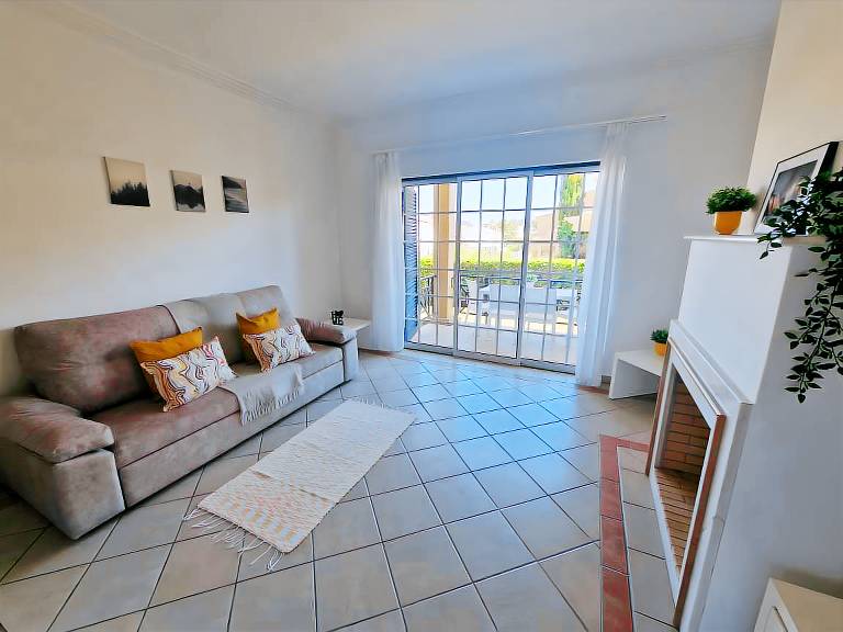 Charming house with yard & pool | Beach nearby | Dogs allowed — photo 4