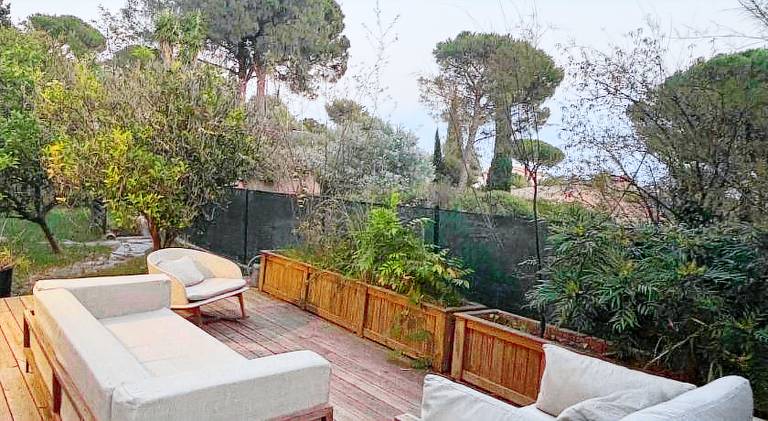 Villa with private pool, barbecue & garden — photo 5