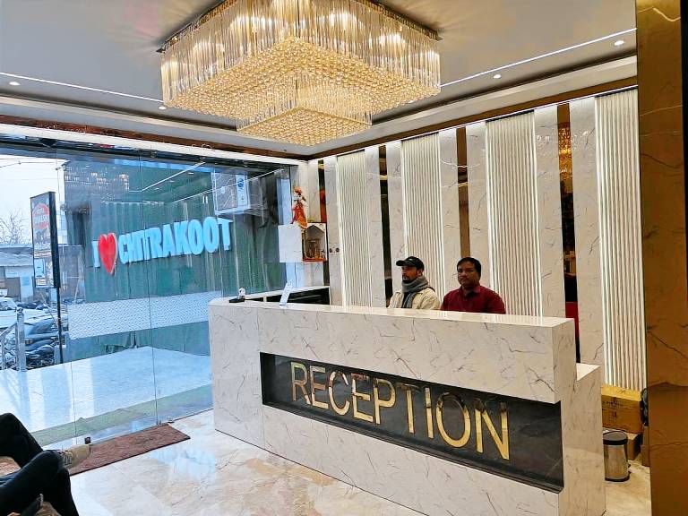 Hotel Dinesh & Restaurant — photo 4