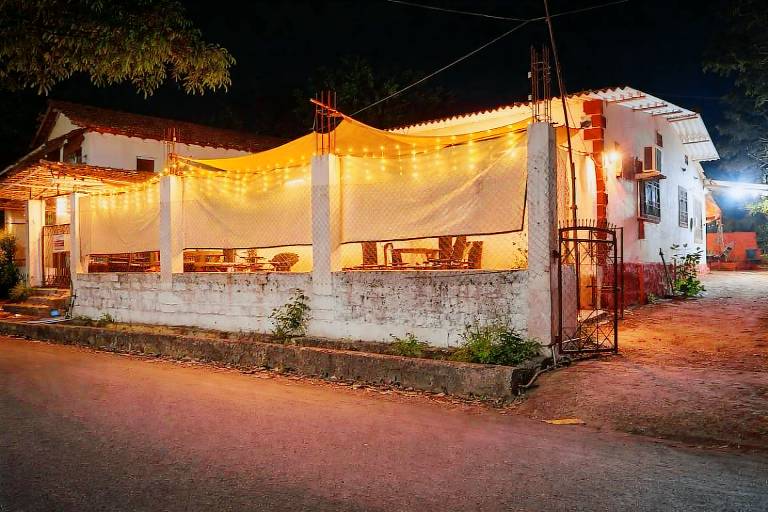 4 bedroom Ac Villa near beach under budget — photo 3