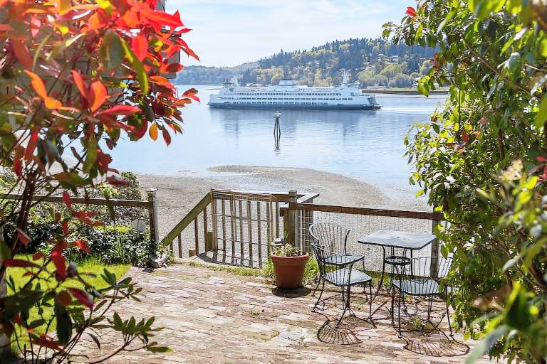 House Bainbridge Island