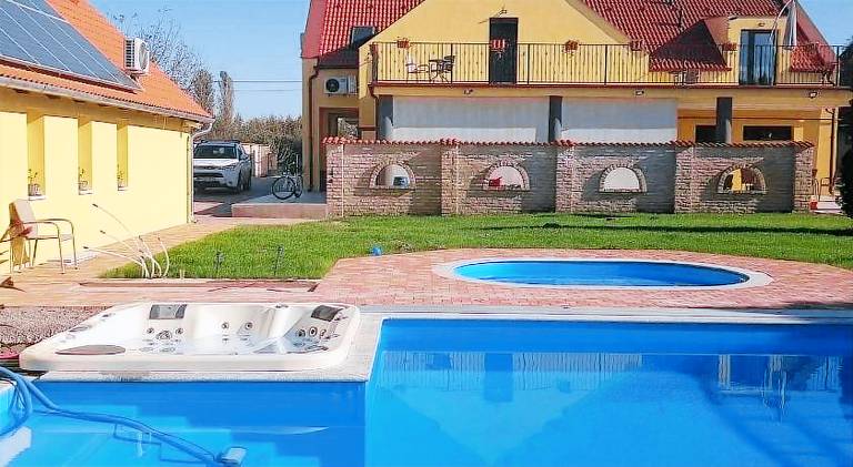 Aparthotel  Dunafalva