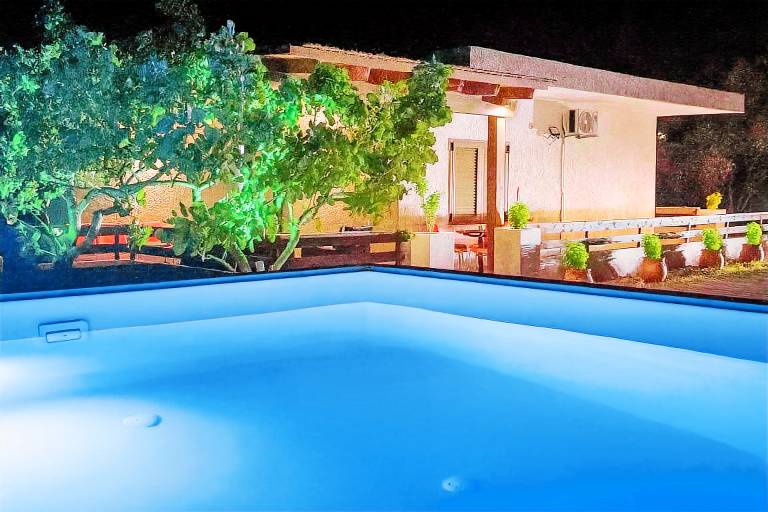 Sinani Villa - Garden Oasis with Private Pool in Rhodes