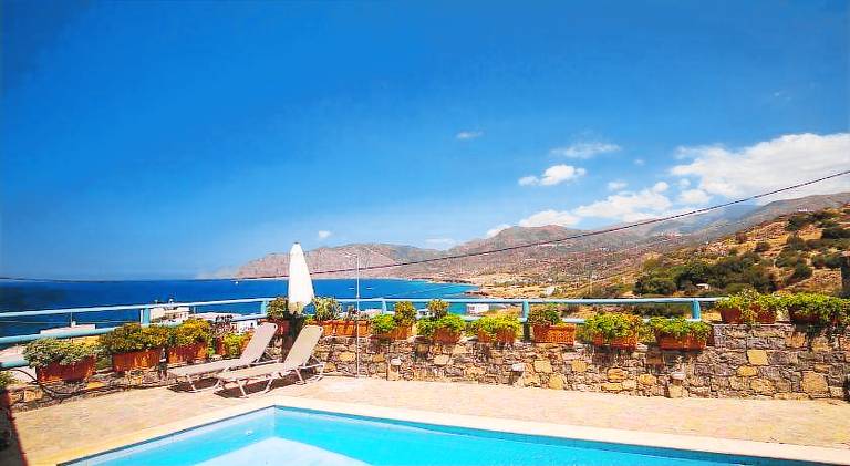 Villa with garden, patio & barbeque — photo 3
