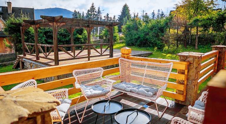 House with barbeque, patio & garden — photo 4