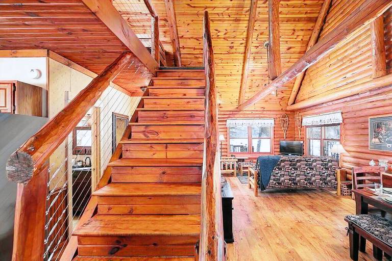 Cabin  Brockway