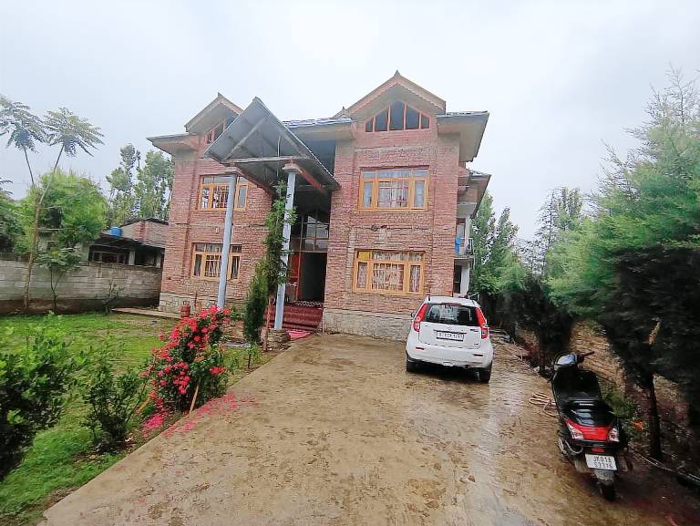 Apartment Srinagar