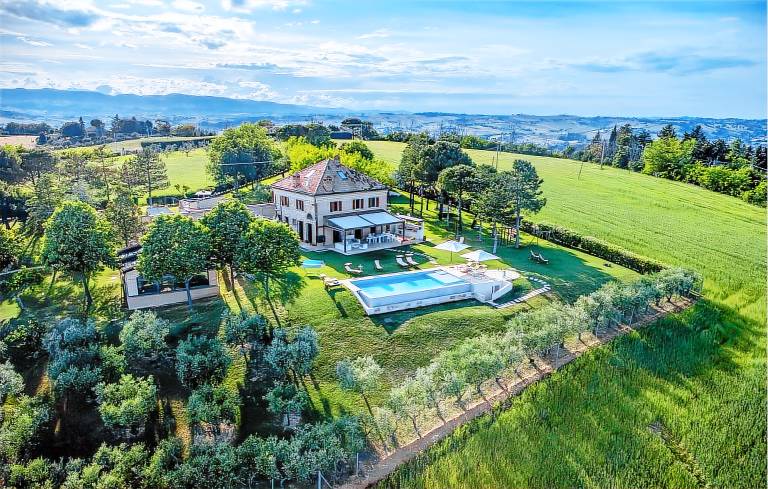 Ferienhaus in Macerata f&uuml;r max. 10 Personen, 