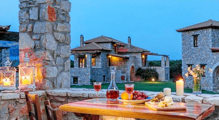 House with yard & patio — photo 3