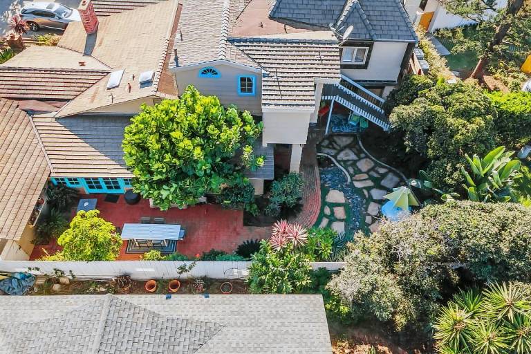 Oceanview, Walk To Beach, Fire Pit, BBQ, Backyard — photo 4