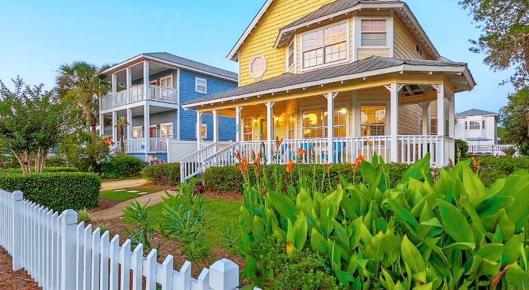 House with pool in Destin, FL