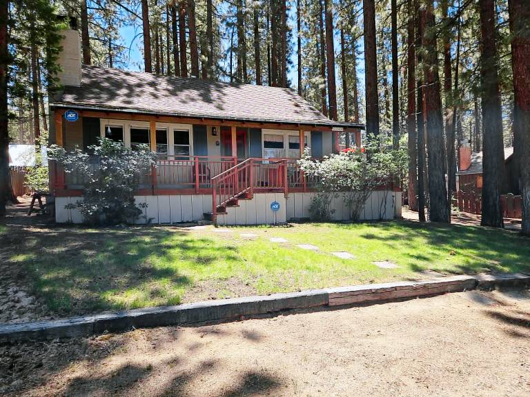 House Zephyr Cove-Round Hill Village