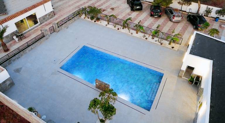 Villa with pool | Pet-friendly — photo 5