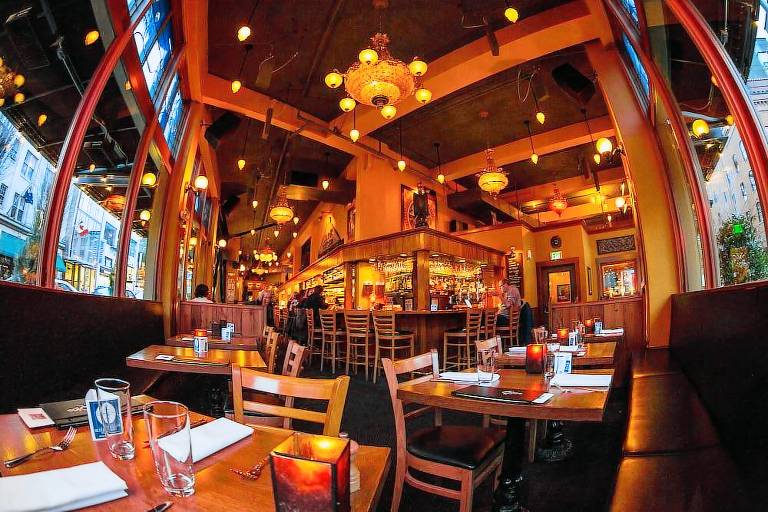 McMenamins Crystal Hotel — photo 3
