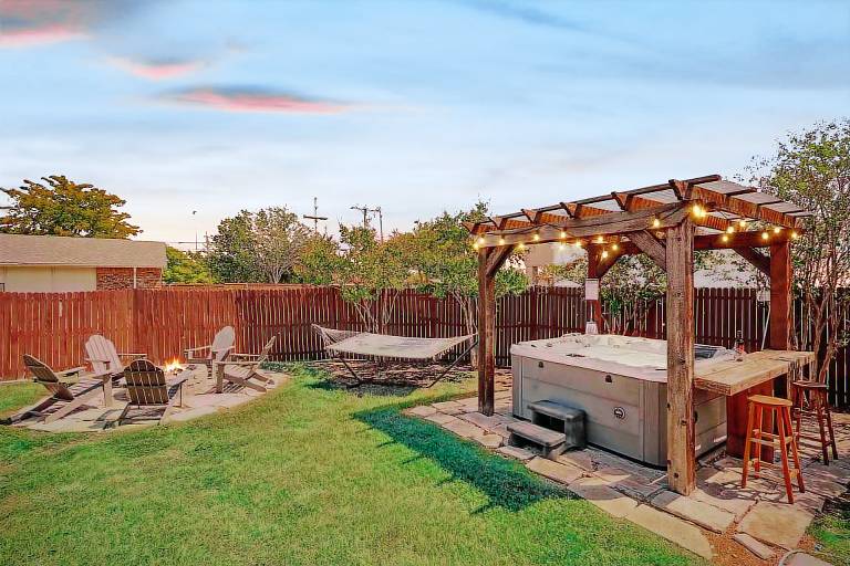 House with private pool & garden — photo 2