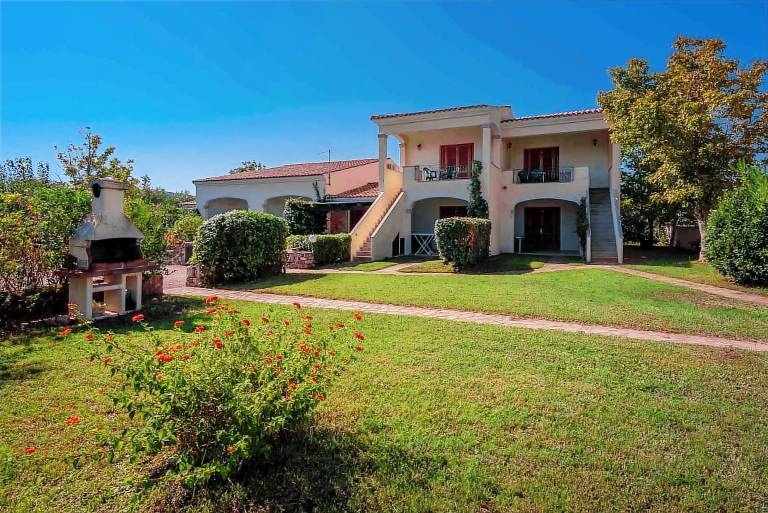 Holiday apartment with air conditioning only 300m from the beach — photo 3