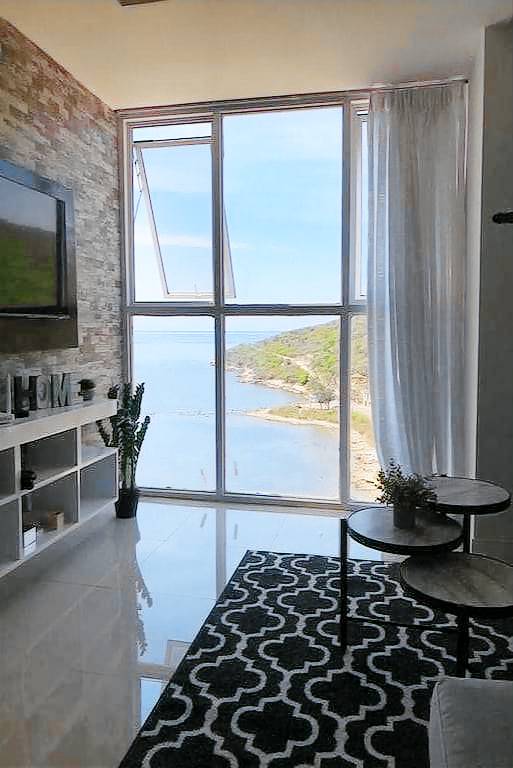 Condo Bayside