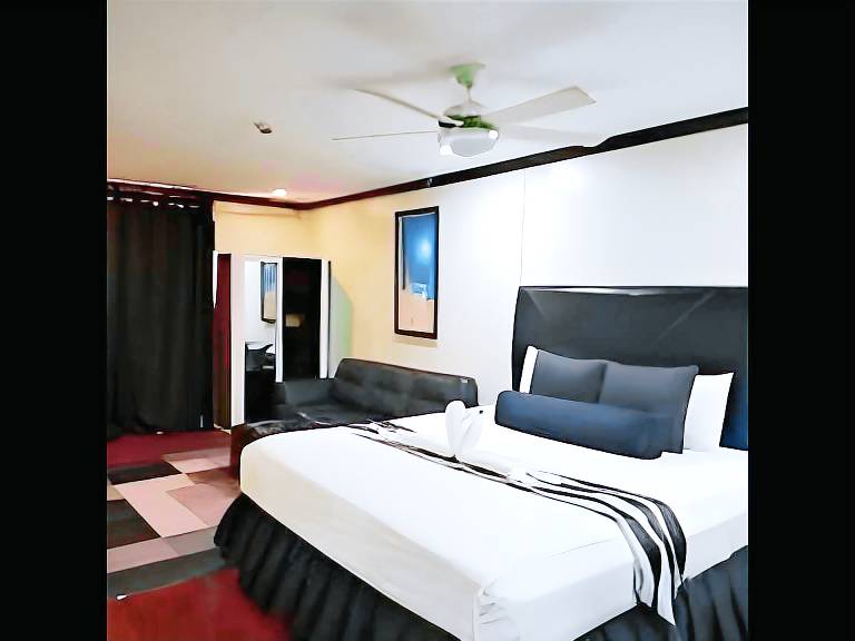 Grand Central Hotel in Angeles City
