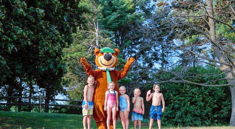 Yogi Bear s Jellystone Park Camp Resort Wisconsin Dells