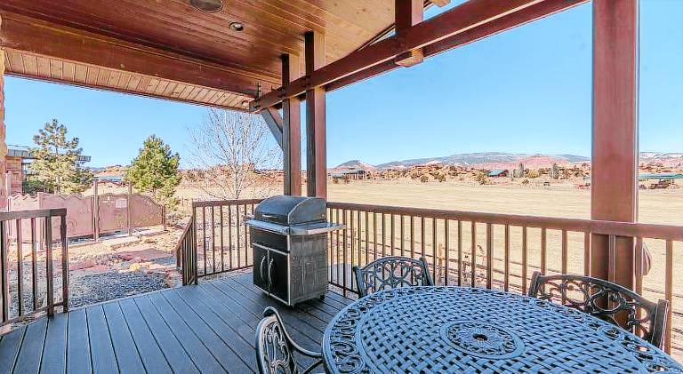 Cougar Ridge Resort — photo 4