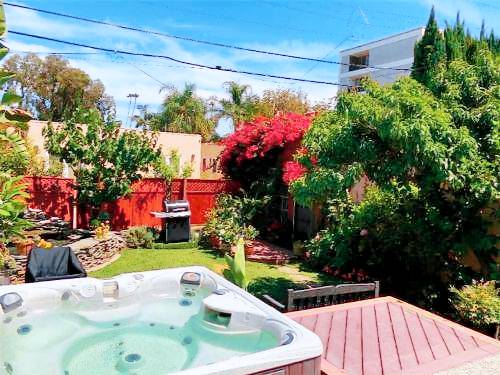 House  Hollywood