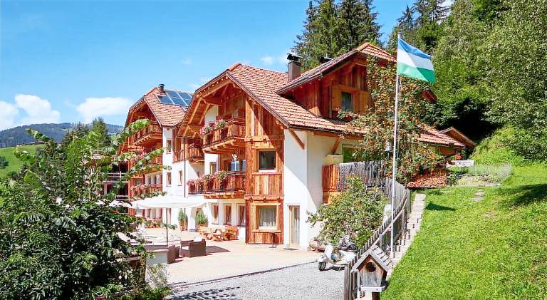 Serviced apartment with patio & garden | Close to the ski | Suitable for remote work | Pets allowed — photo 4