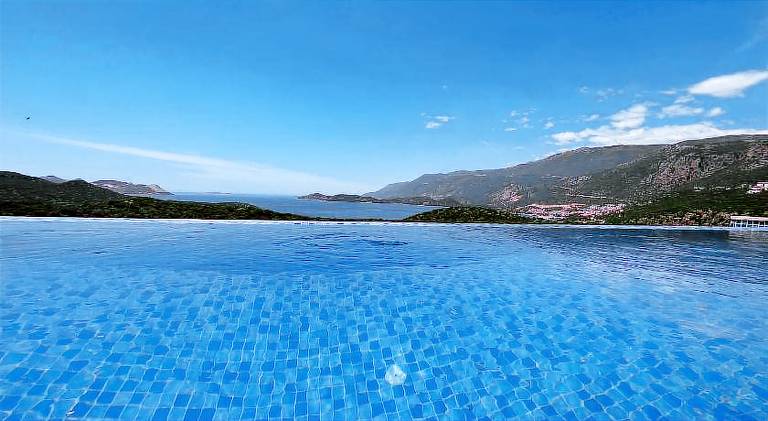 Villa with terrace, hot tub & BBQ | Pets allowed — photo 4